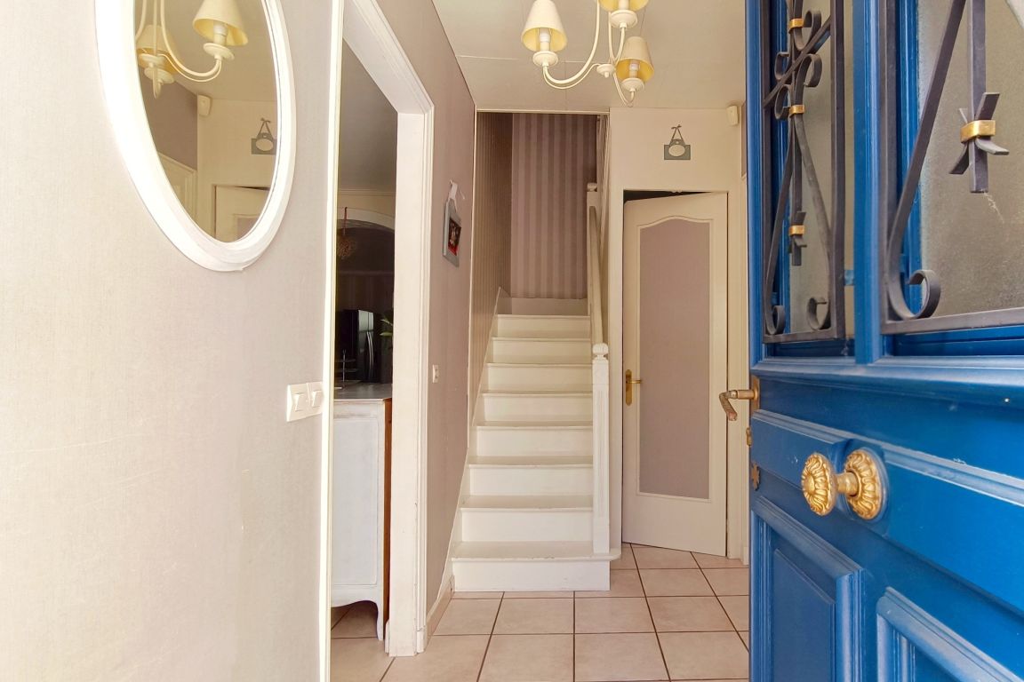 Vente Maison de ville 8&nbsp;Pièces 173&nbsp;m² Bonnières-sur-Seine