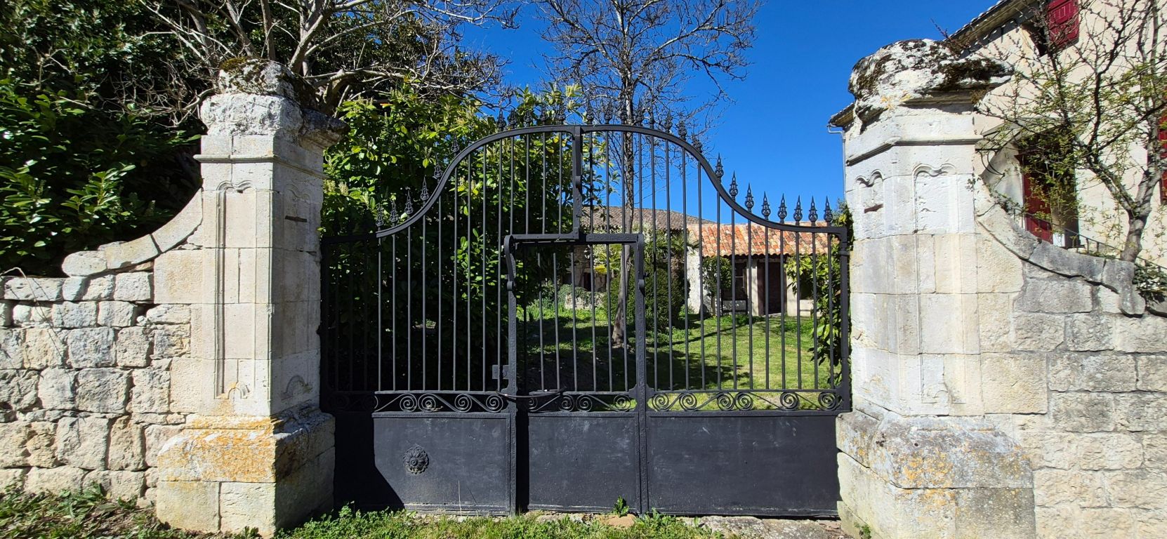 house 13 rooms for sale on ST MAURIN (47270) - See details