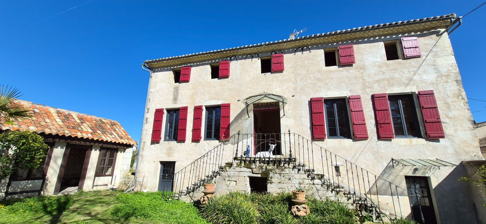 Sale House 13&nbsp;rooms 385&nbsp;m² Saint-Maurin