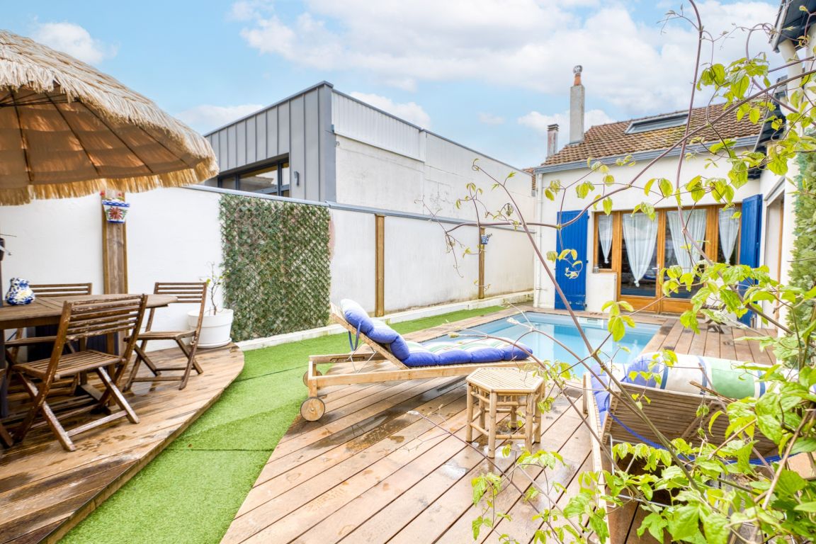 maison 8 Pièces en vente sur LA ROCHELLE (17000) - Plus de details