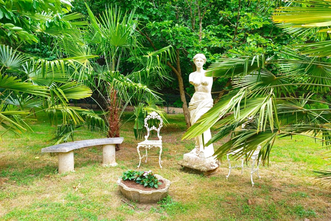 Vente Maison bourgeoise 16&nbsp;Pièces 546&nbsp;m² Nogent-le-Roi