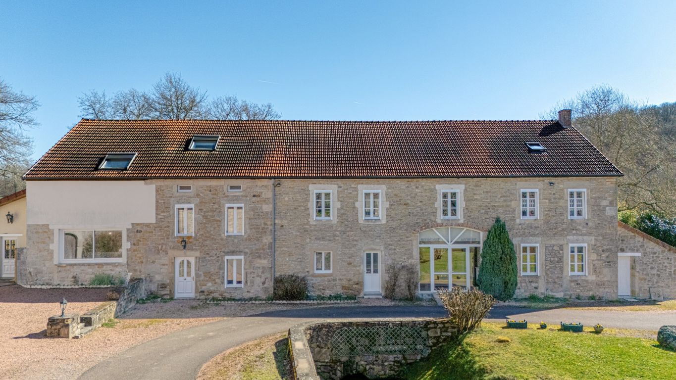 propriété 15 Pièces en vente sur VIEVY (21230) - Plus de details