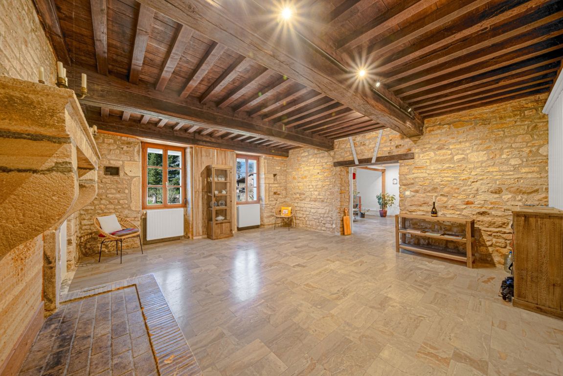 Vente Propriété 15 Pièces 636 m² Viévy