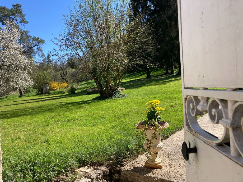 house 7 rooms for sale on JOUARRE (77640) - See details