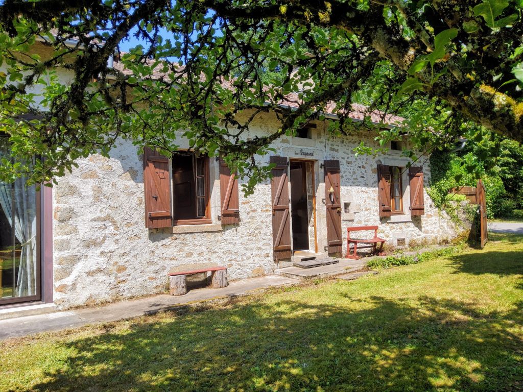 fermette 5 Pièces en vente sur LA CHAPELLE MONTBRANDEIX (87440) - Plus de details