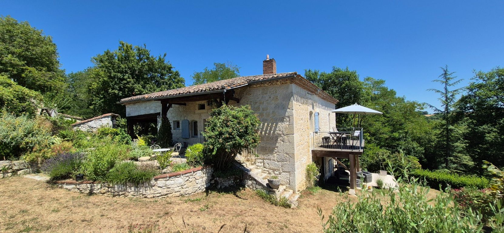 property 11 rooms for sale on PUYMIROL (47270) - See details