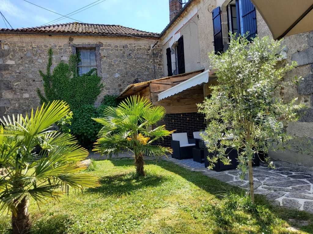 Vente Maison 7&nbsp;Pièces 160&nbsp;m² Étouars