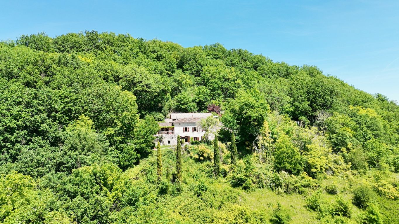 maison 8 Pièces en vente sur MONTAIGU DE QUERCY (82150) - Plus de details