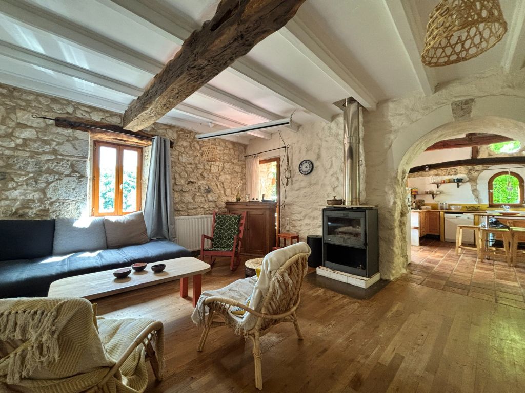 Vente Maison 8&nbsp;Pièces 180&nbsp;m² Montaigu-de-Quercy