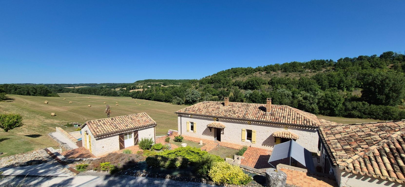 ferme 7 Pièces en vente sur MONTAIGU DE QUERCY (82150) - Plus de details