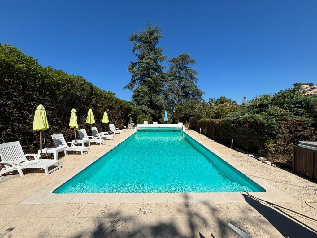 Vente Maison 8 Pièces 195 m² Beauville