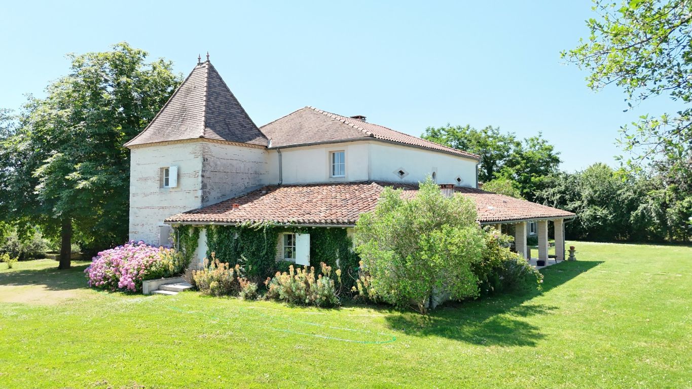 property 9 rooms for sale on FONGRAVE (47260) - See details
