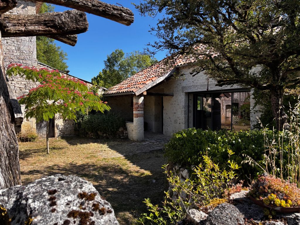 Vente Fermette 8&nbsp;Pièces 209&nbsp;m² Montaigu-de-Quercy