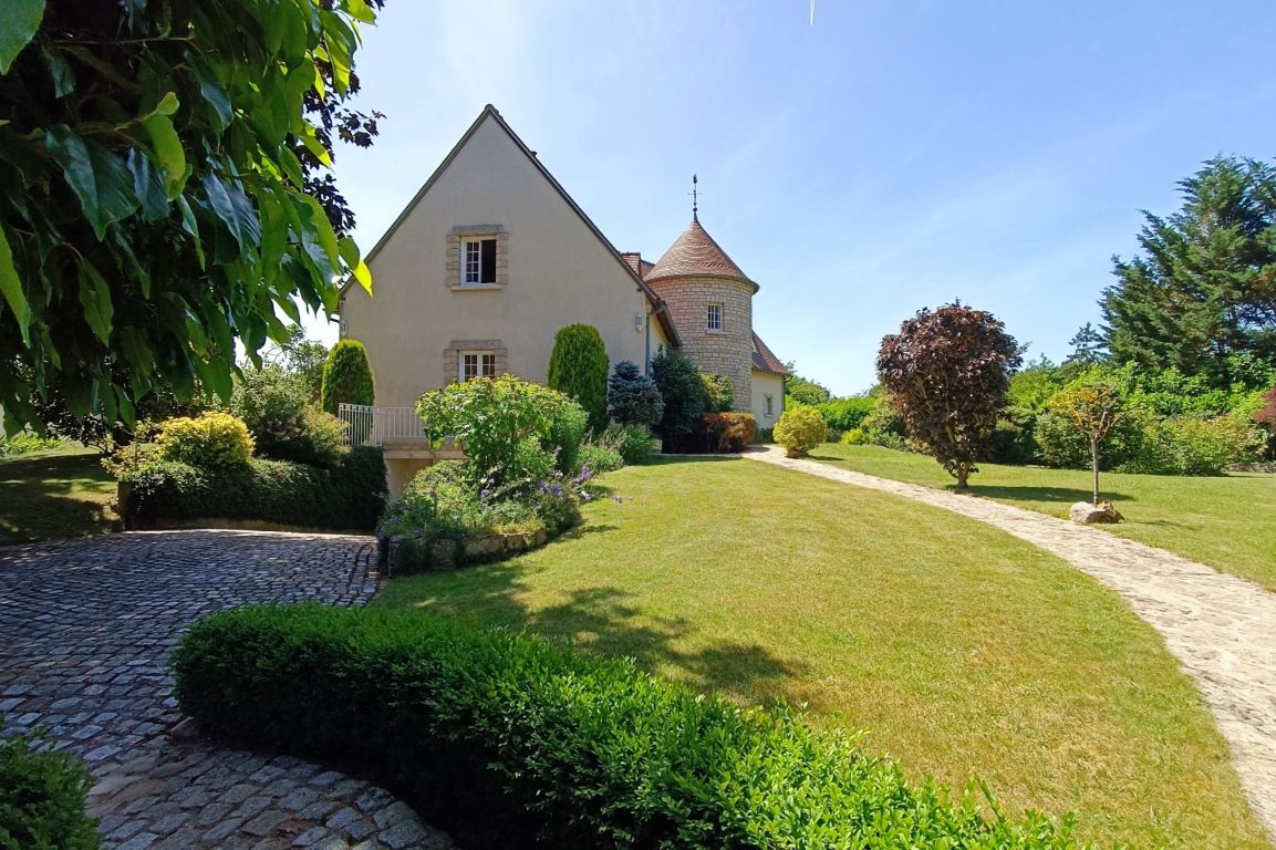 maison d'architecte 8 Pièces en vente sur CROISILLES (28210) - Plus de details