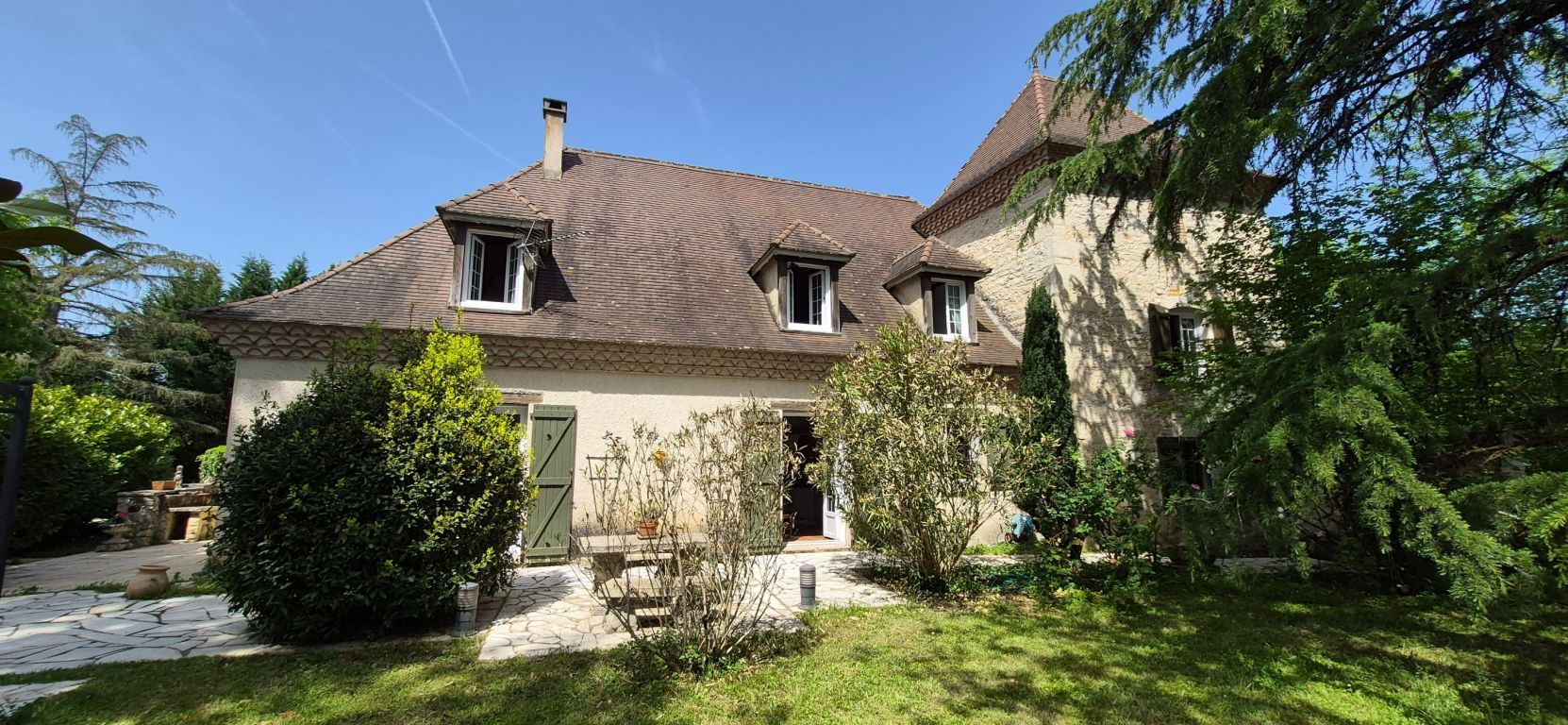 Vente Maison 7&nbsp;Pièces 276&nbsp;m² Cahors
