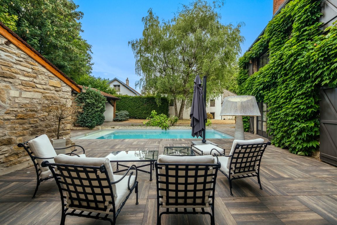 Sale House 8&nbsp;rooms 269&nbsp;m² Fauverney