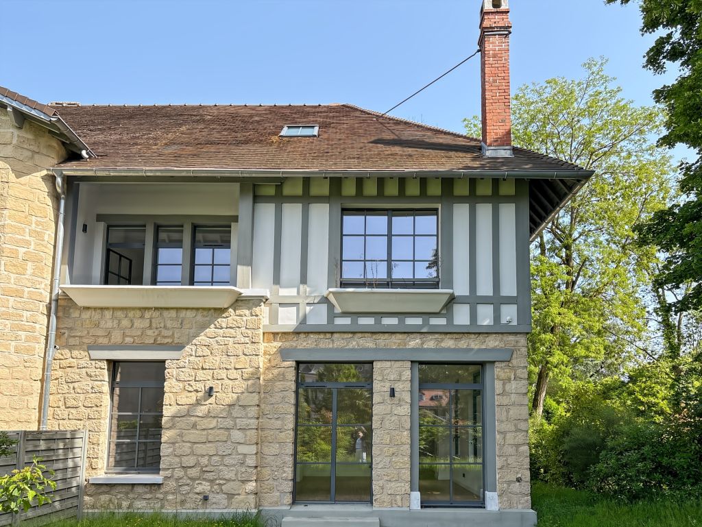 house 7 rooms for sale on VAUCRESSON (92420) - See details