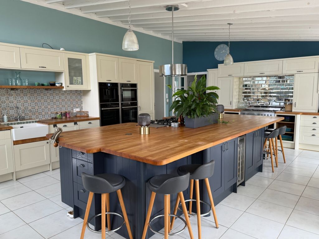 Vente Maison de maître 10&nbsp;Pièces 262&nbsp;m² Lorignac