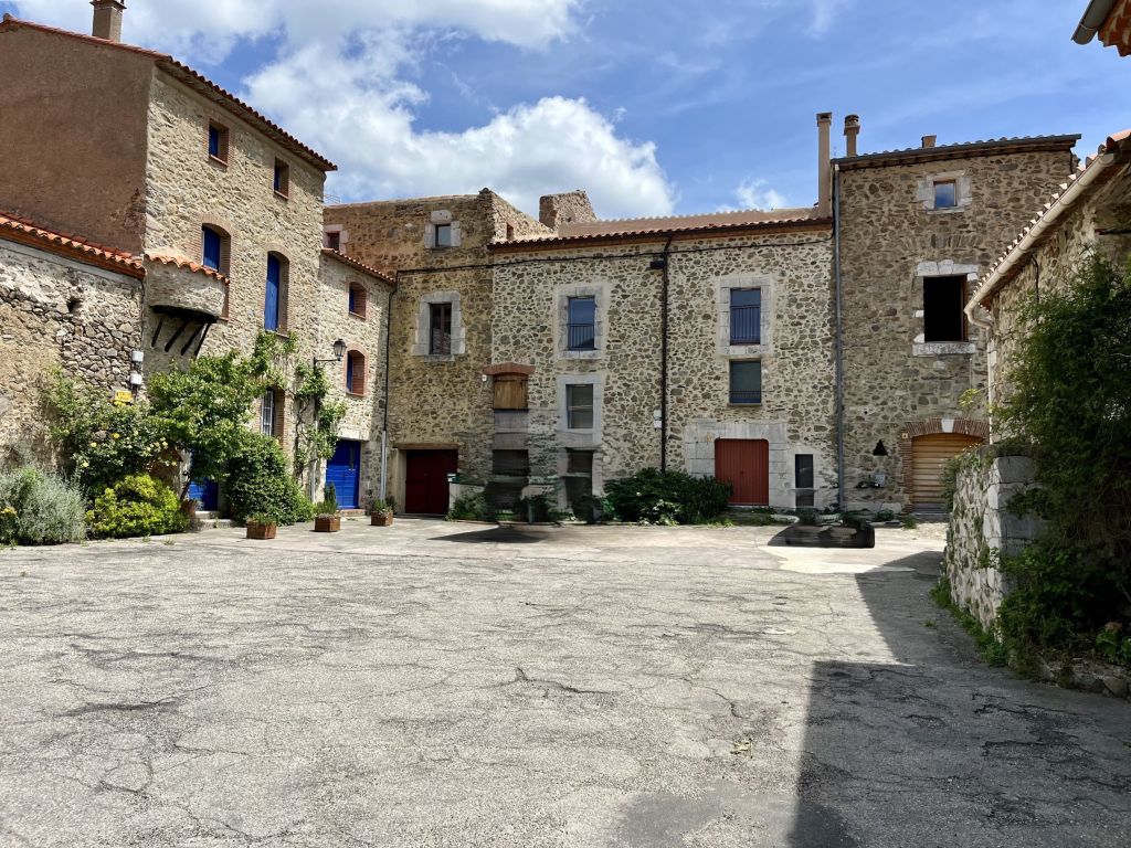 Vente Château 4 Pièces 148 m² Mosset